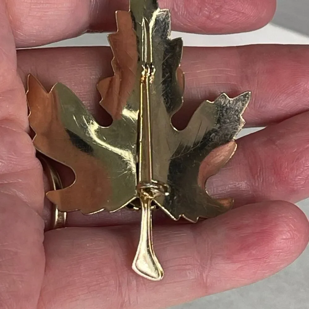 Vintage Maple leaf faux druzy brooch.